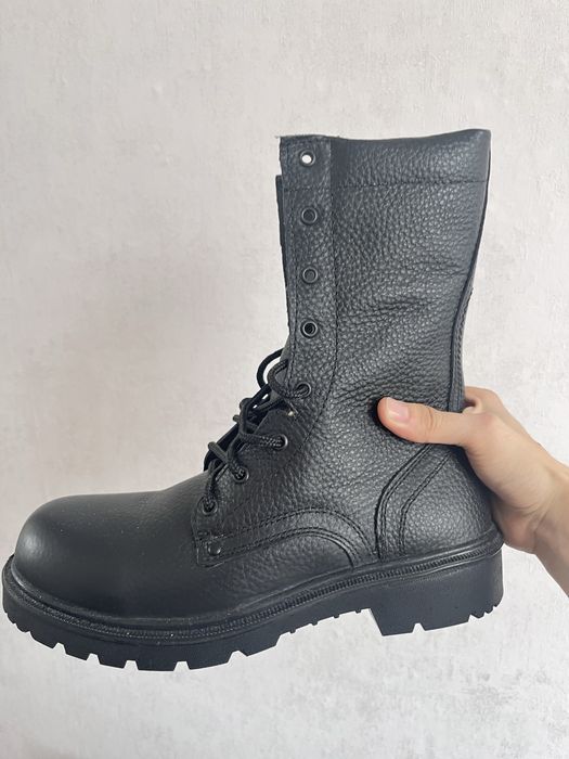 новые берцы.