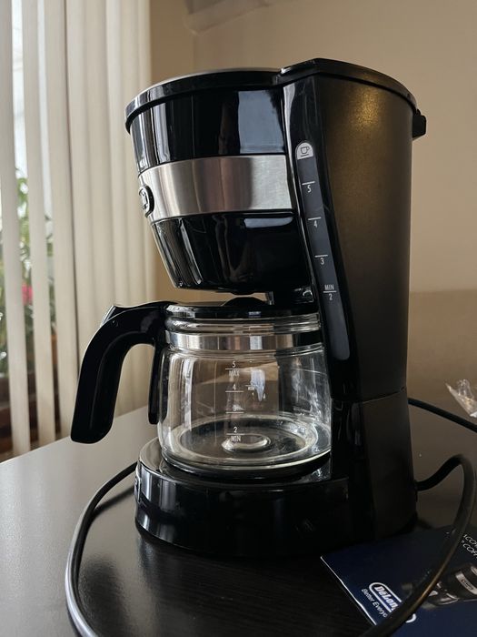 Кафемашина шварц Delonghi