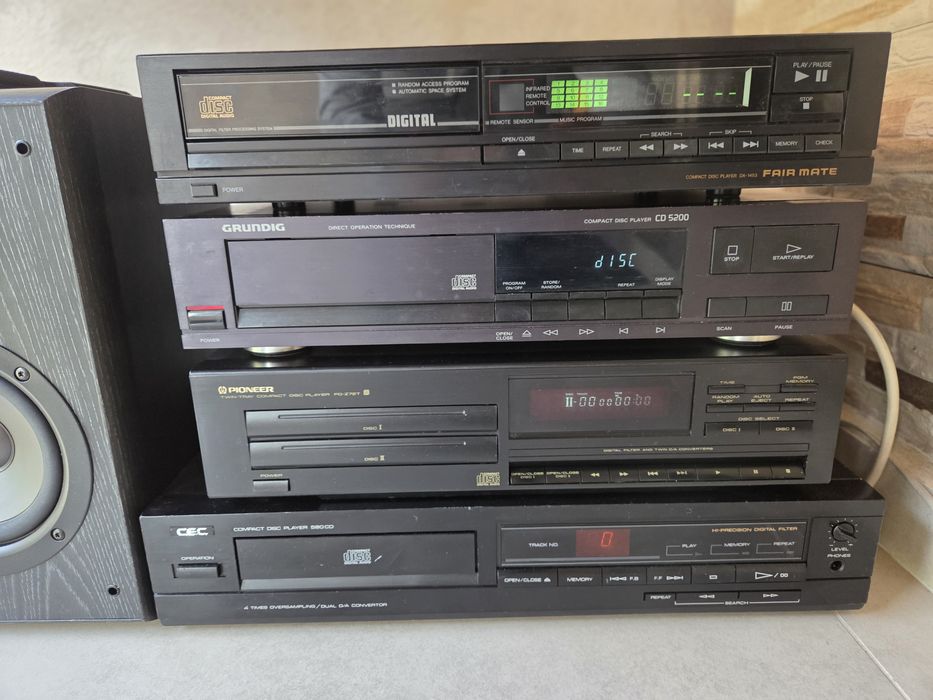 CD playere si boxe de vanzare