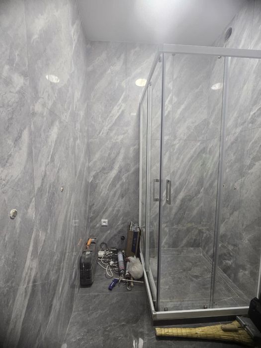 Феруза Продается квартира 4/4/4 балкон 1.5х6