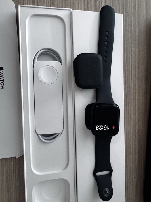 APPLE WATCH series 8 45mm