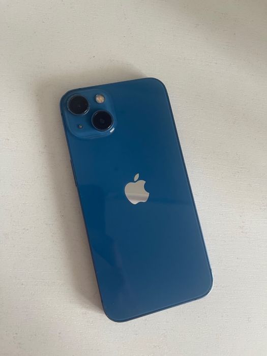 Iphone 13 на 256 гигабайт продам