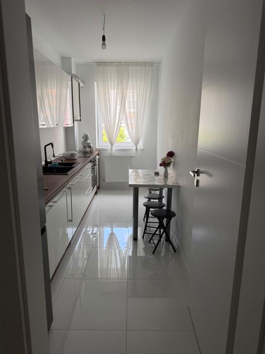 Dau in chirie apartament doua camere