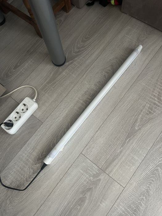 Neon cu stecher