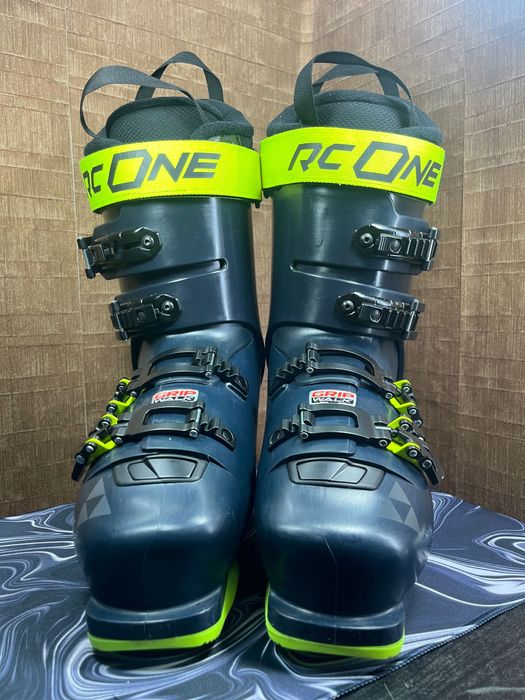 Ски обувки Fischer RC One 100 / 26/26,5см.