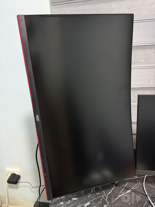 Игровой монитор AOC 27” 240 Hz с кранштейном