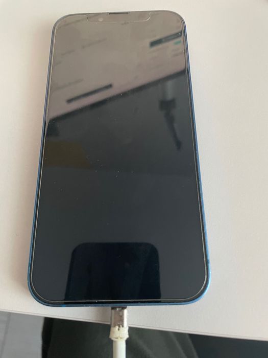 iPhone 13- stare foarte bună