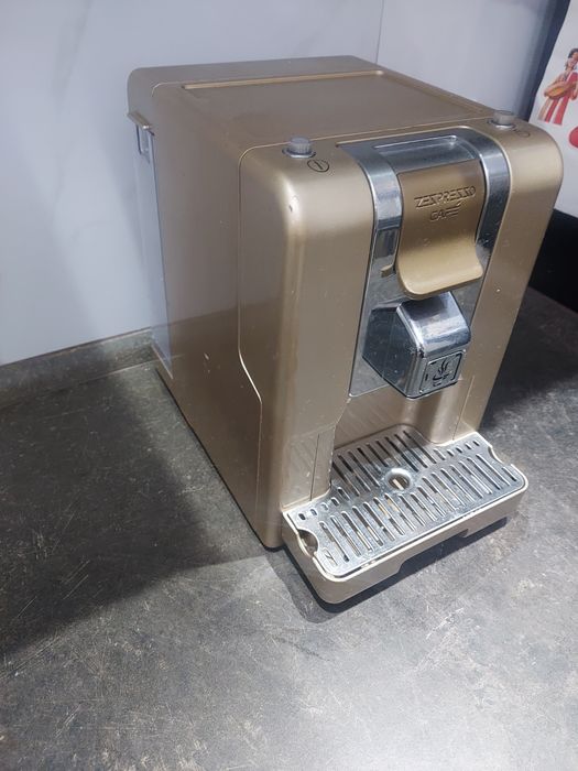 Продам кофемашину Zepter