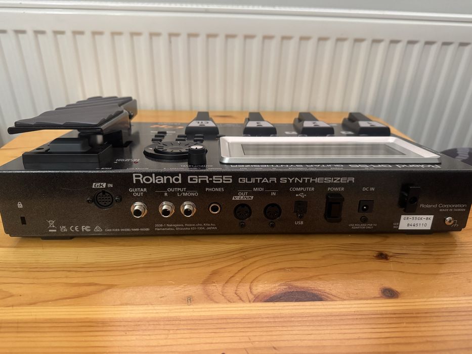 ROLAND GR-55  guitar