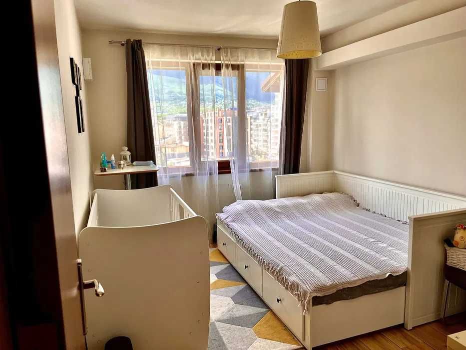 Дава се под наем Тристаен апартамент в София, Гоце Делчев - 100 кв.м за 750 € - Снимка #1