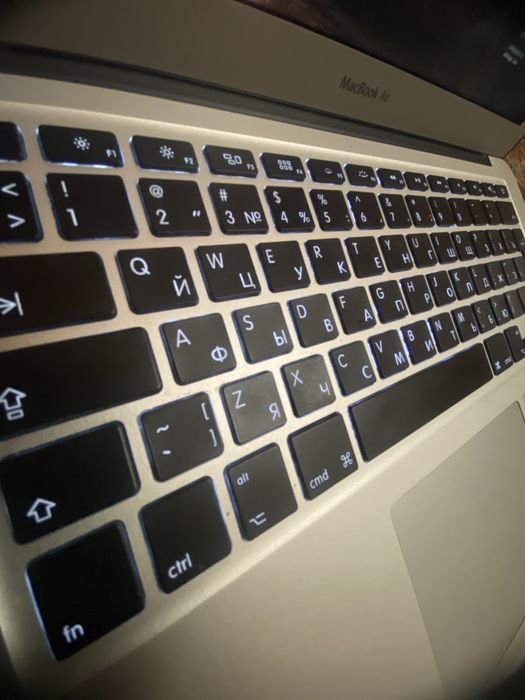 Macbook Air A1466 Core i5 Като нов!