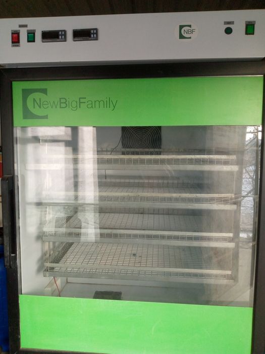 inkubator 600talik sotiladi