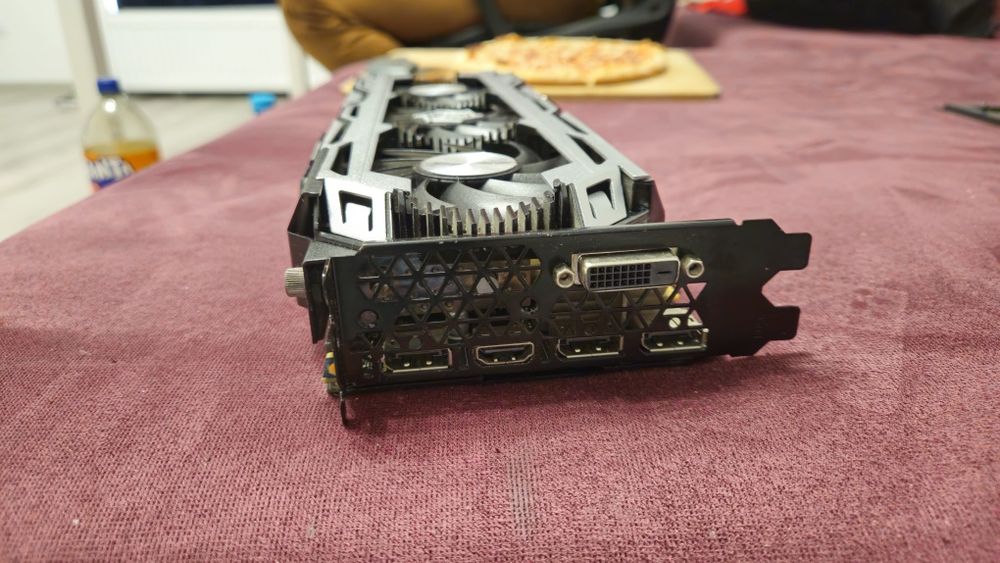 Placa video Nvidia GTX 1080 8 GB