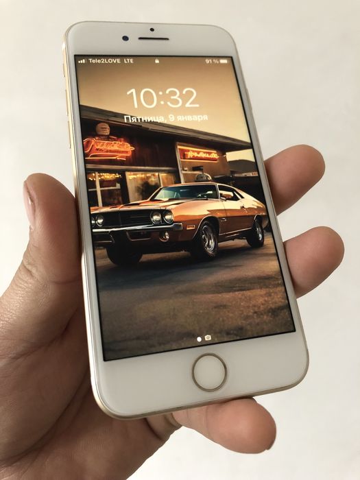 iPhone 7 / 32GB / 100%