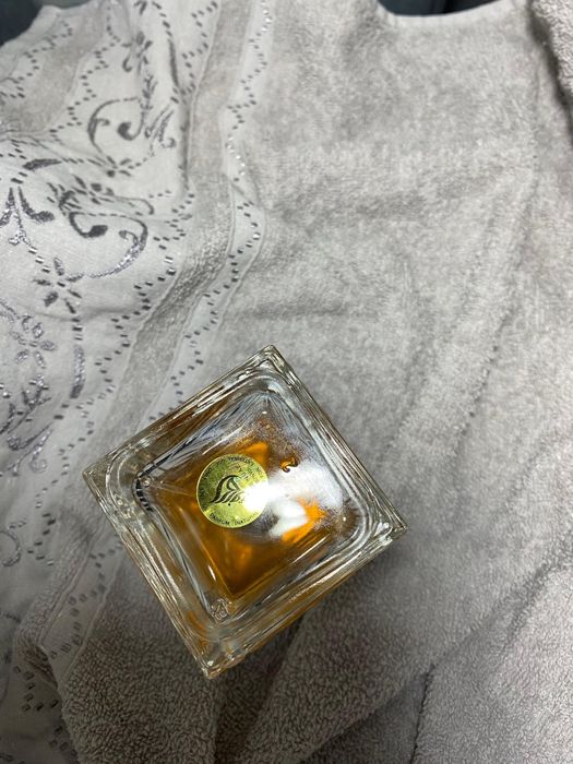 Сатылады Lattafa Khamrah 80-90мл
Бастапқы көлемі 100 ml, қазіргі