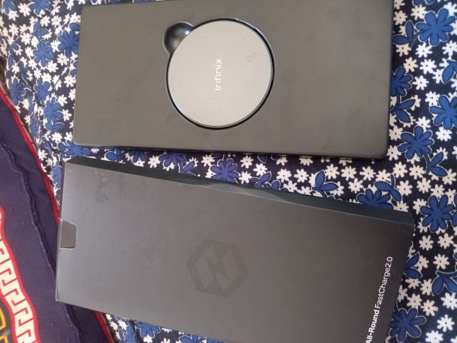INFINIX HOT 40 telifon