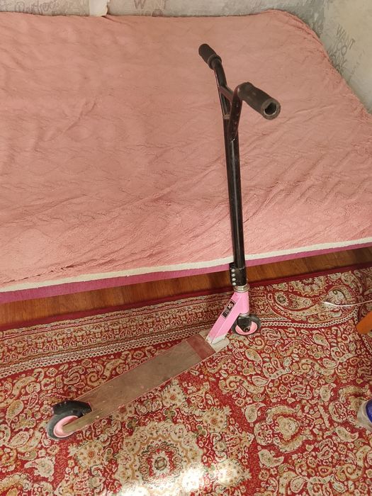 Самокат детский розовый