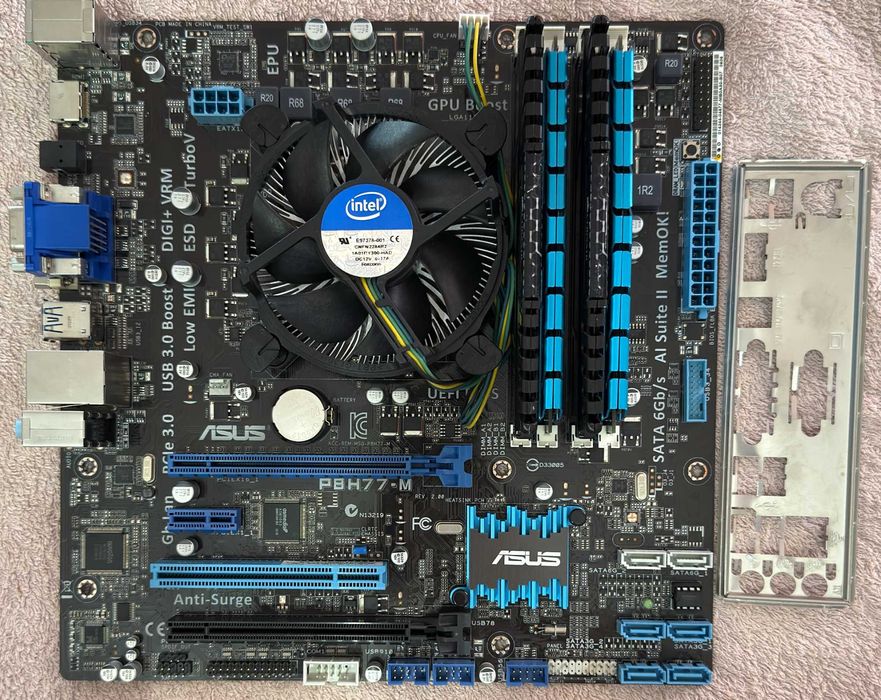 Дъно Дънна платка ASUS P8H77-M, процесор i7 2600K, 16gb RAM и охладител