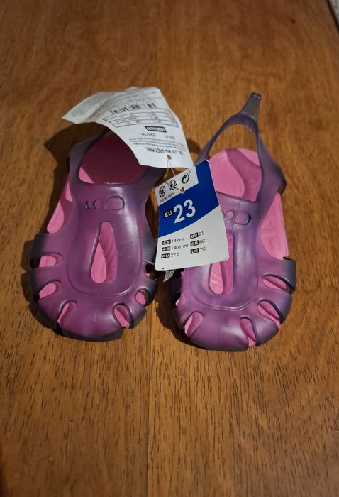Sandale piscina nr. 23 noi