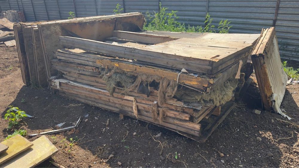 Дрова бесплатно щитосборный дом, состоящий из брусов, балок и тд