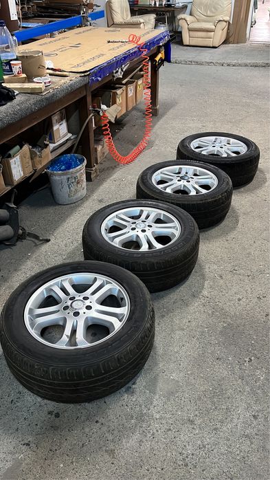 Roti  255 55 18 jante ORIGINALE MERCEDES aliaj cu anvelope ML