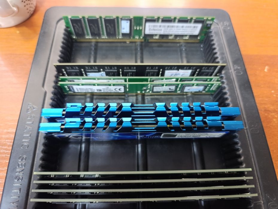 Kingston ddr3 8gb/1600Mhz! 12ta!