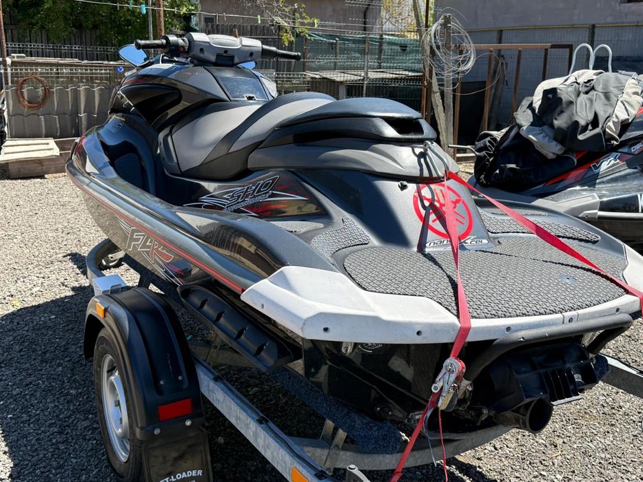 Yamaha FZR 18 – Vând sau schimb cu mașină ce poate fi condusă de la 16 ani.