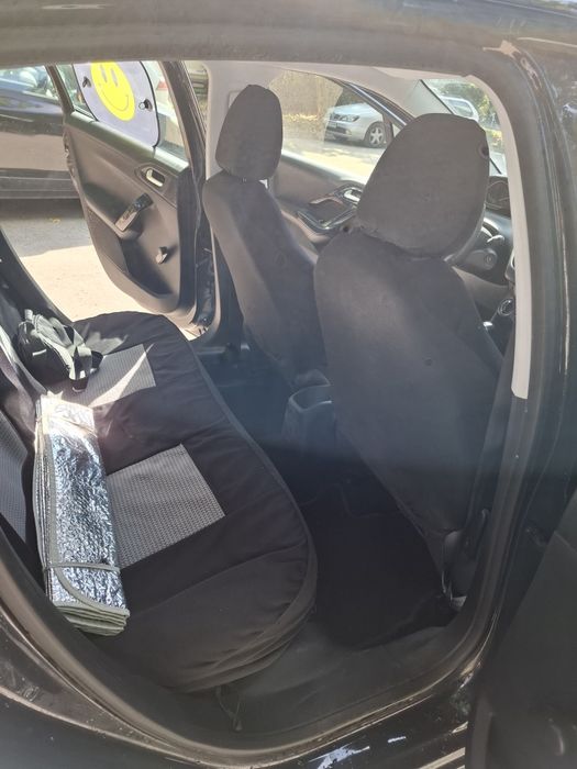 Peugeot 208 2017 година