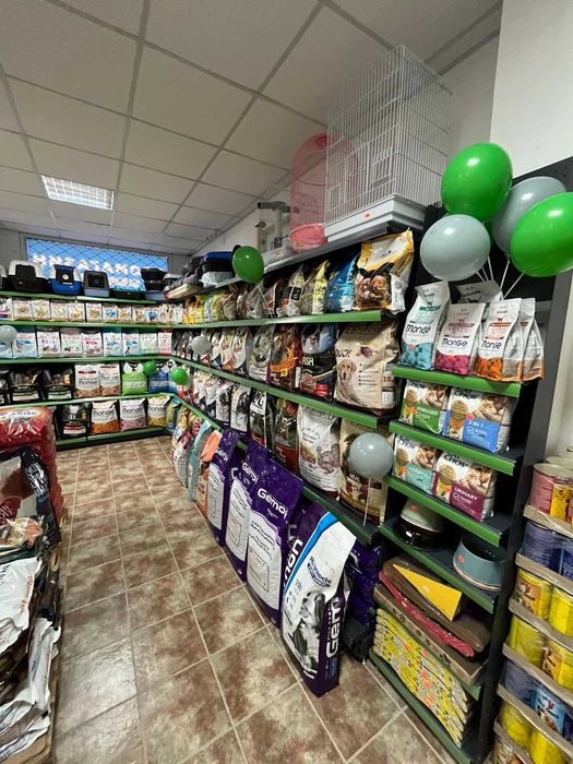 Метални стелажи за магазини, аптеки, зоомагазини!