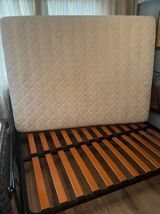 ИТАЛИАНСКА СПАЛНЯ 140/190 С ДВУЛИЦЕВ МАТРАК Silver Active със ср нишки