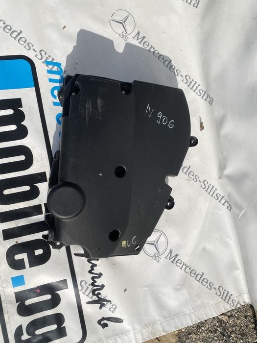 Капак двигател  Мерцедес Спринтер W906