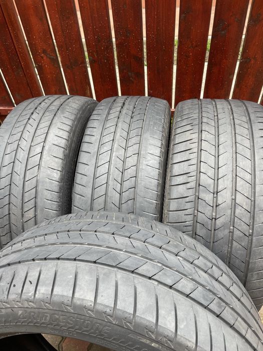 Bridgestone Turanza T005 RUNFLAT (RFT) 245 45 R20 / 275 40 R20