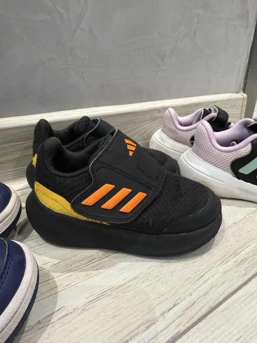 Детски обувки Демар и Адидас