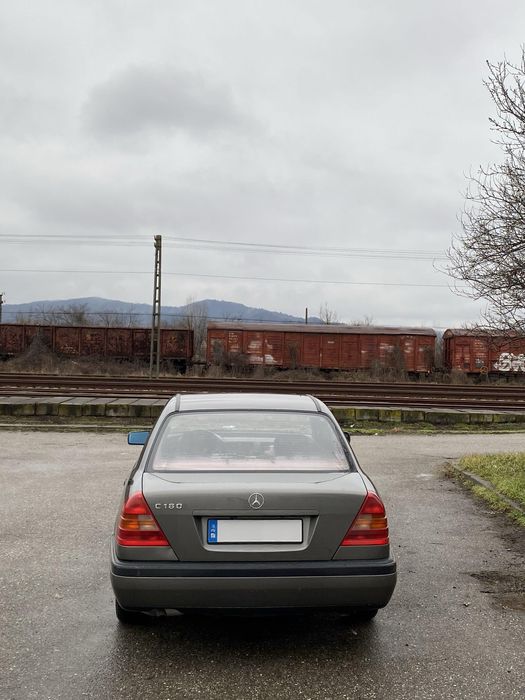 Mercedes w202 c180