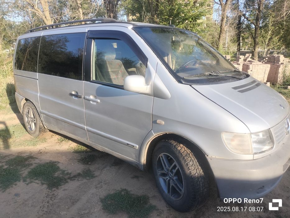 Мерседедес Вито 2002