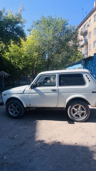 Продам ниву, на полном ходу!