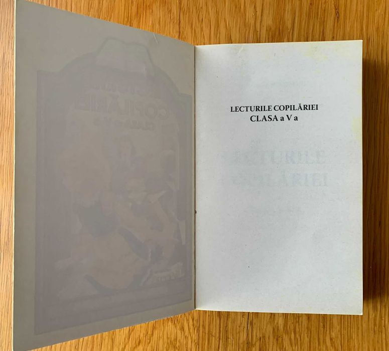 Cartea “Lecturile Copilăriei” de Clasa a V-a