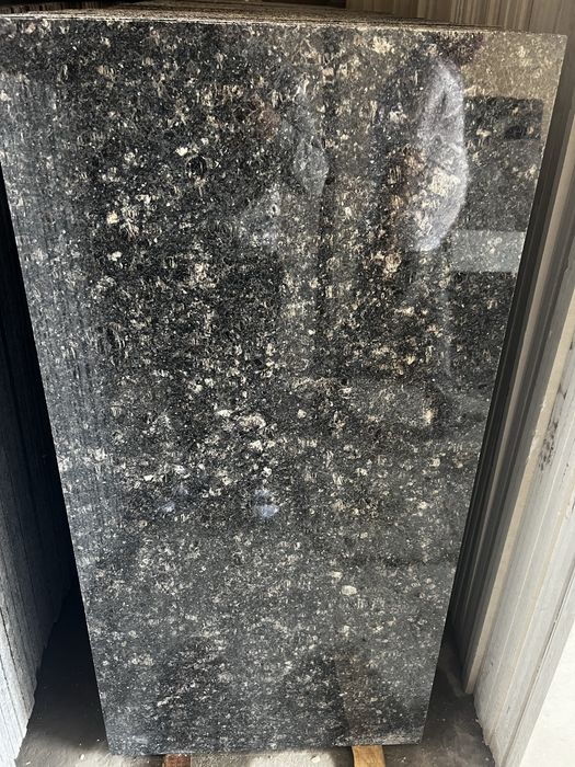 Tan braun granit xindistonТан Браун гранит Индия, Tan brown granit hin