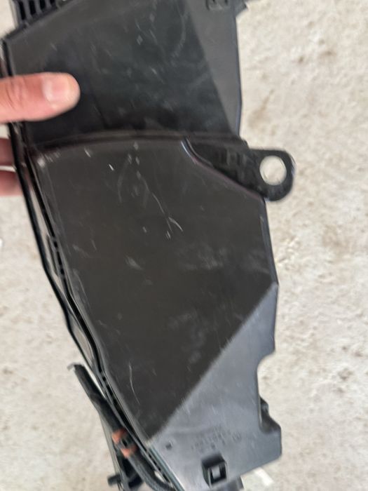 Корпус предохрахранителя на тойота камри 70