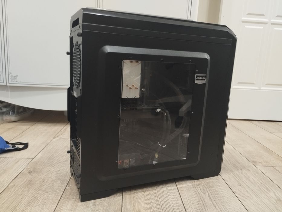 Монитор и компьютер