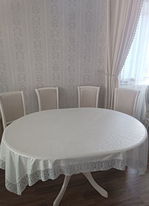 Продам стол малайзия, недорого