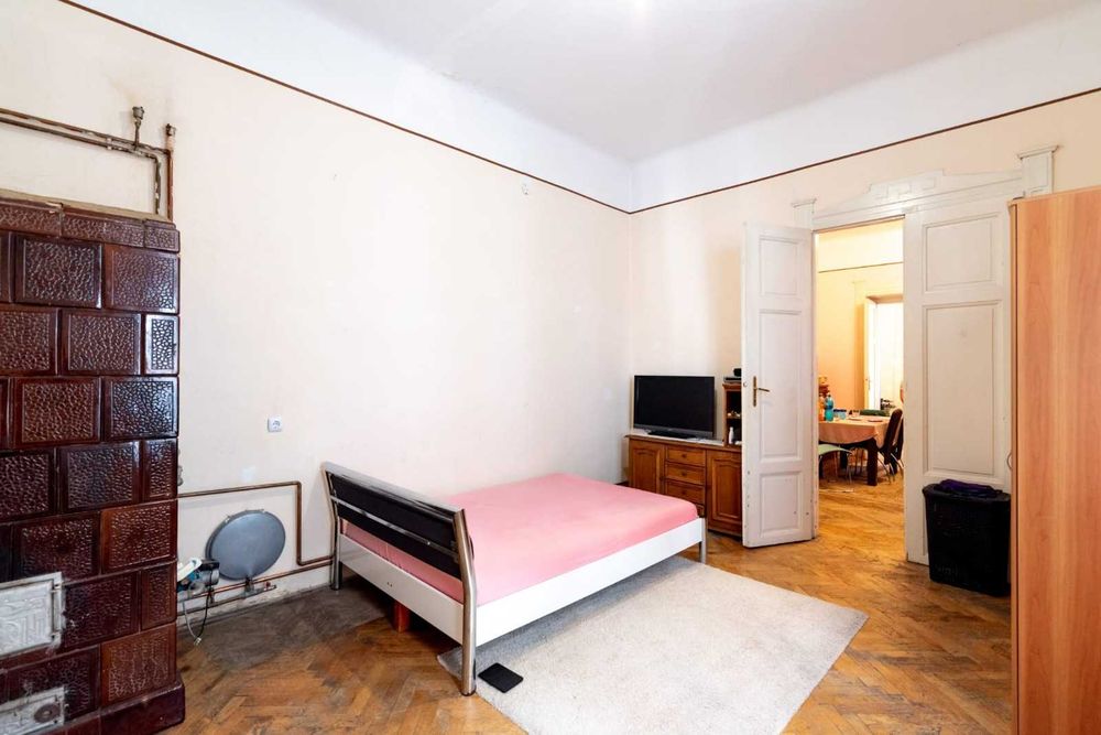 Proprietar vand ap 5 camere