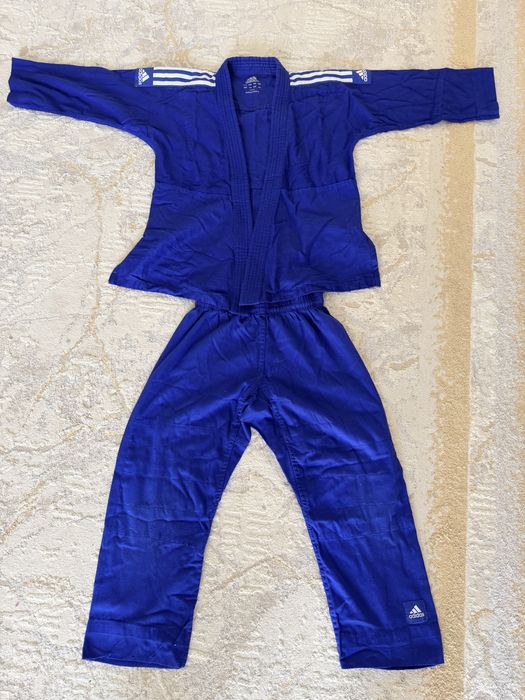 Продам Кимоно для дзюдо