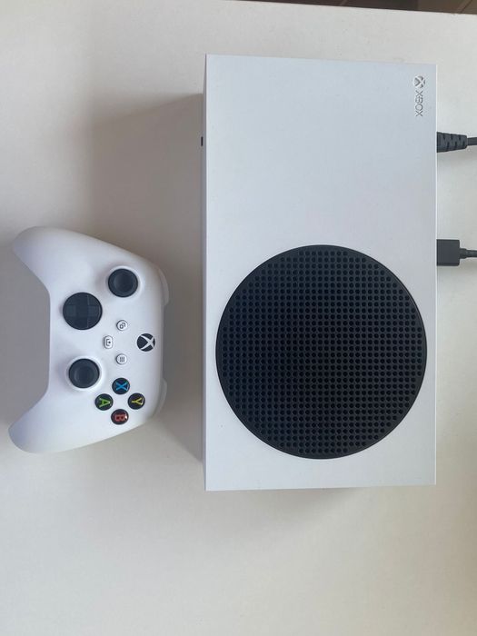 Vand Xbox series S cu monitor View Sonic 240hz