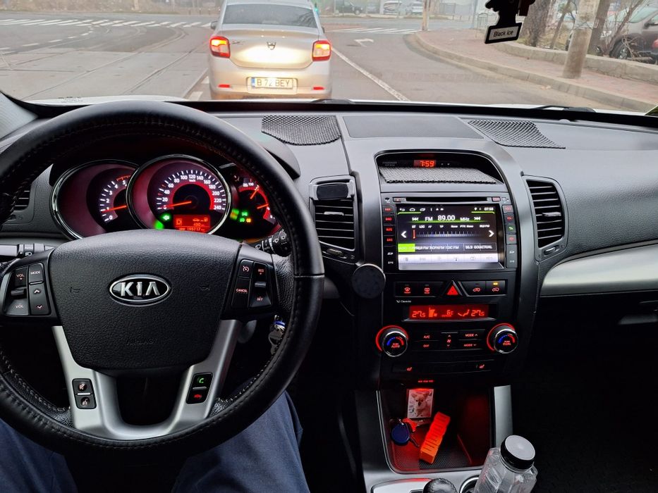 Kia Sorento 2012 diesel, 10.107 € — imagine 3