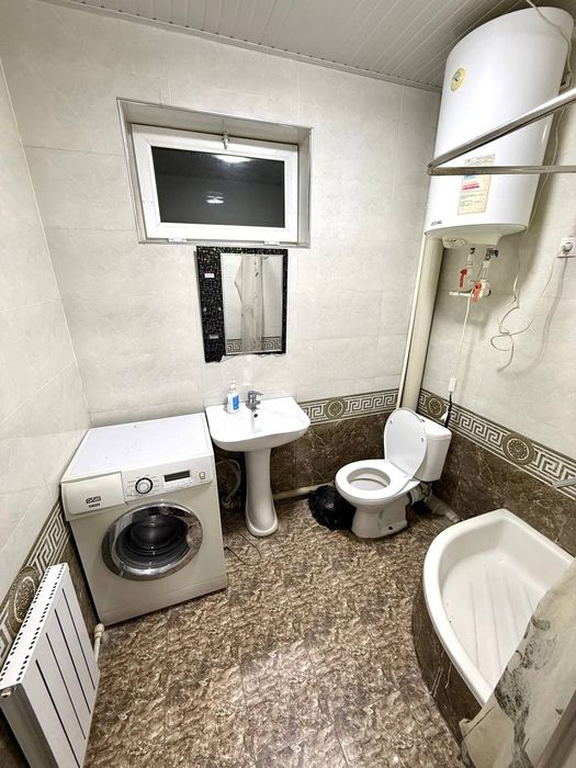 Срочно 2-хоналик квартира сотилади.