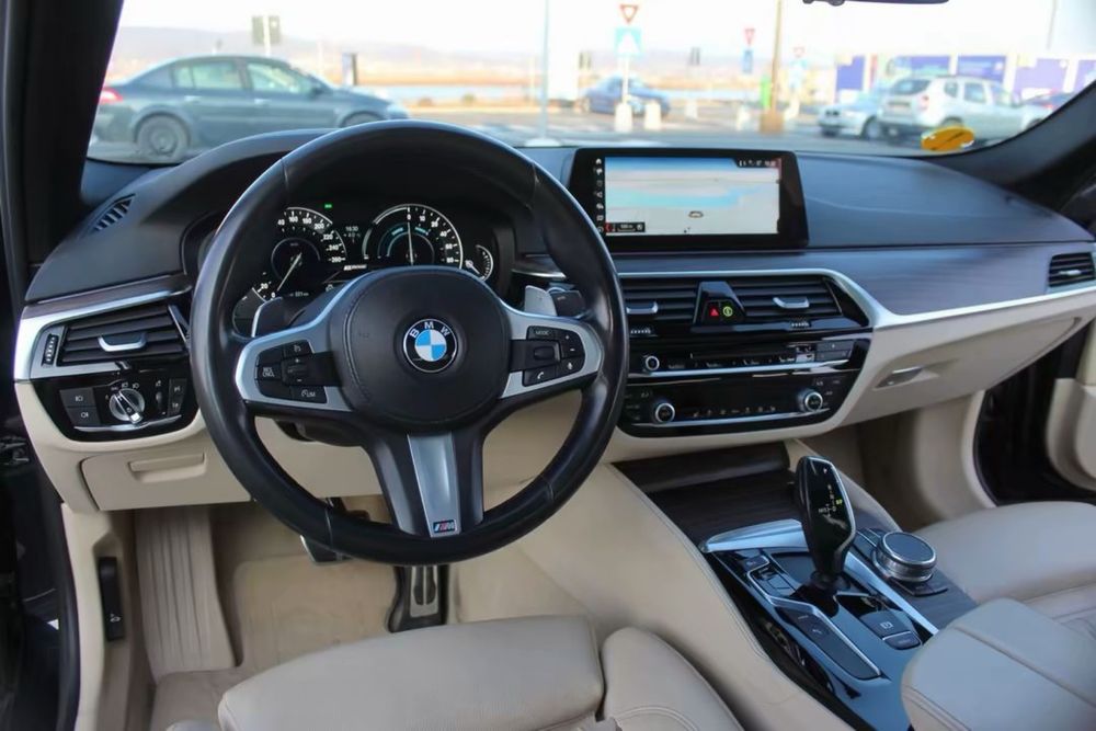 Bmw Seria 5 / 530e / M-paket / Trapa / 2018