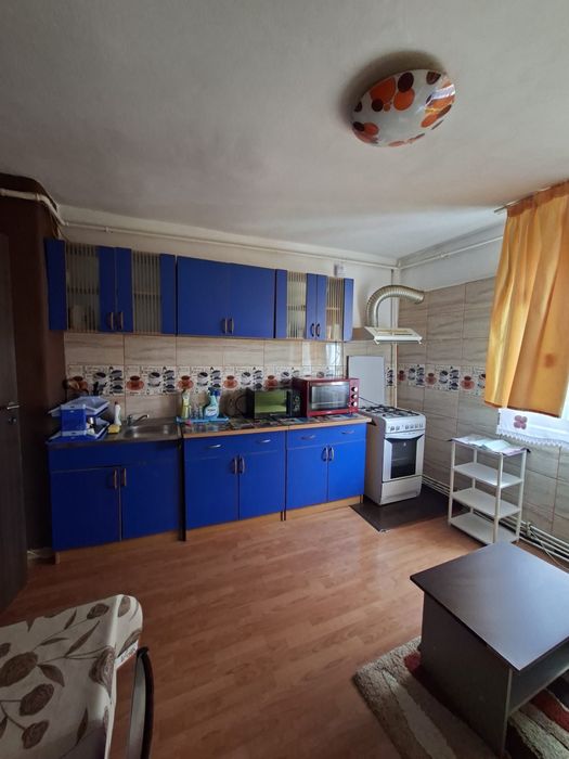 Inchirez apartamant doua camere zona 9 mai