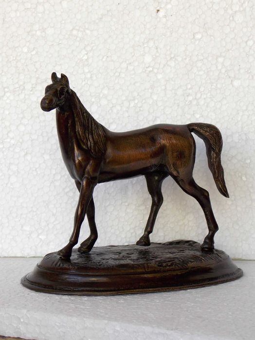 statueta veche patina bronz lucrata manual arta antichitati handmade