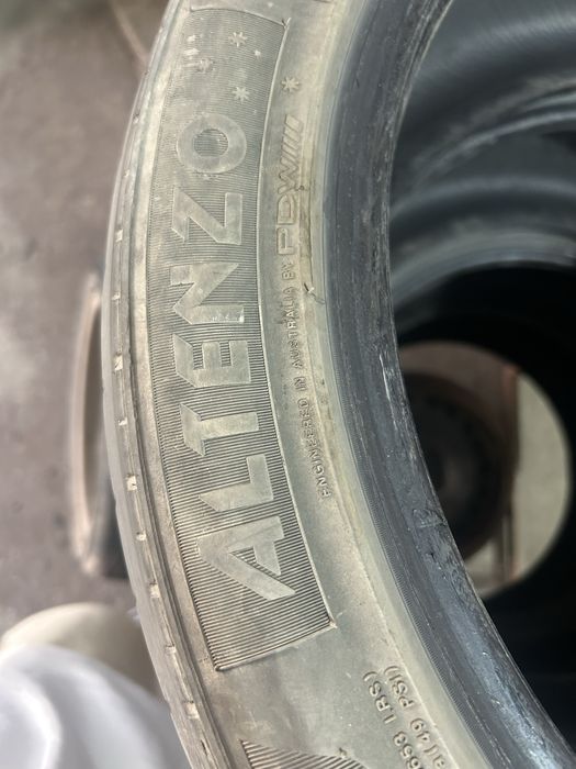Шины 235 45 R18 3 баллона